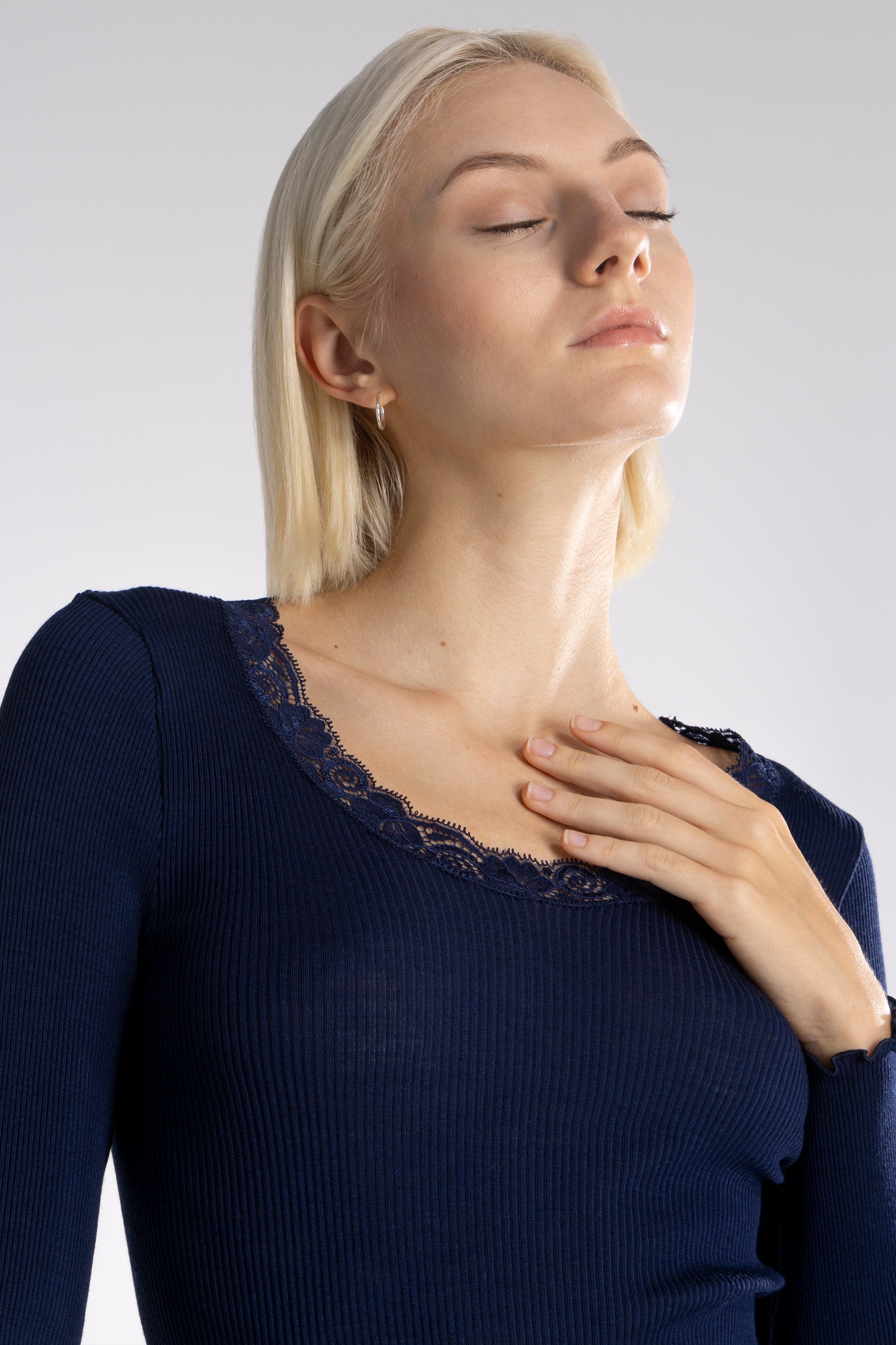 Oscalito Silk and Wool Long Sleeve Top with Leavers Lace