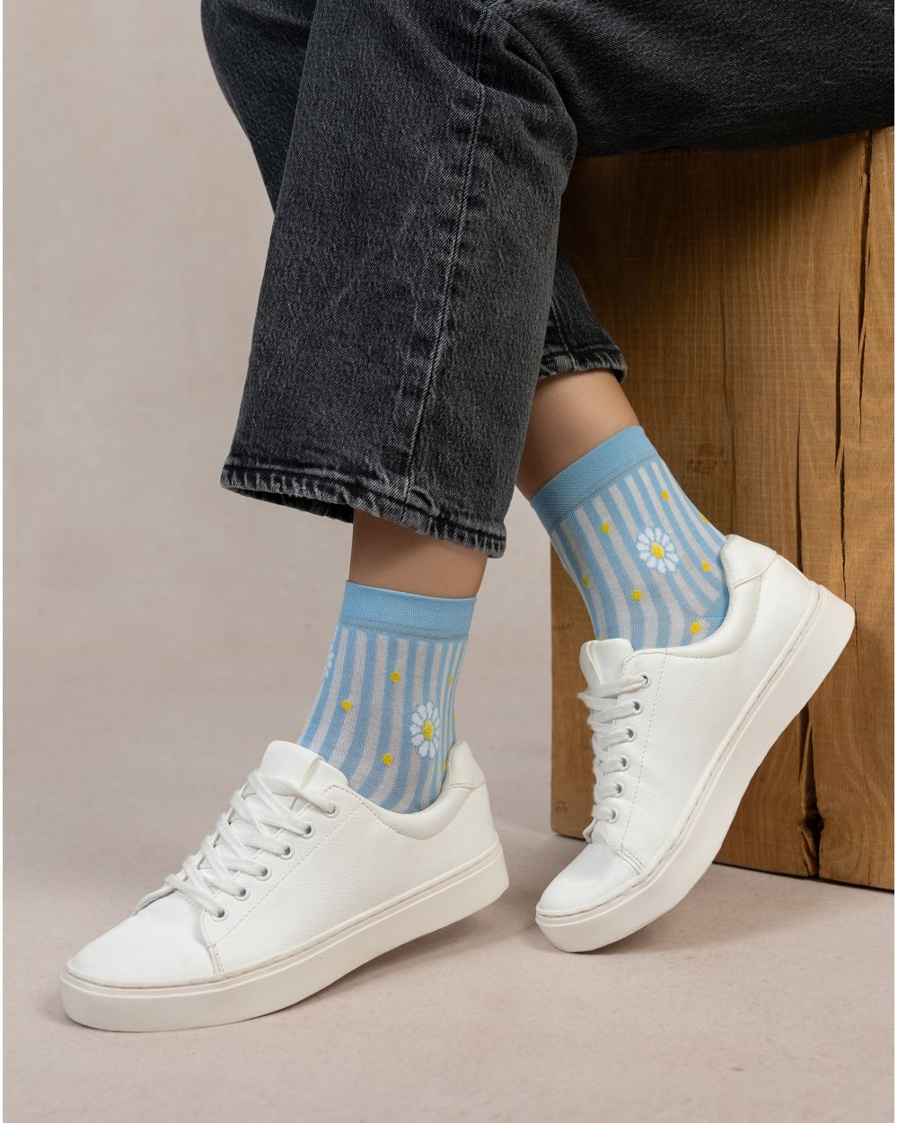 Bleu Foret Daisy Socks