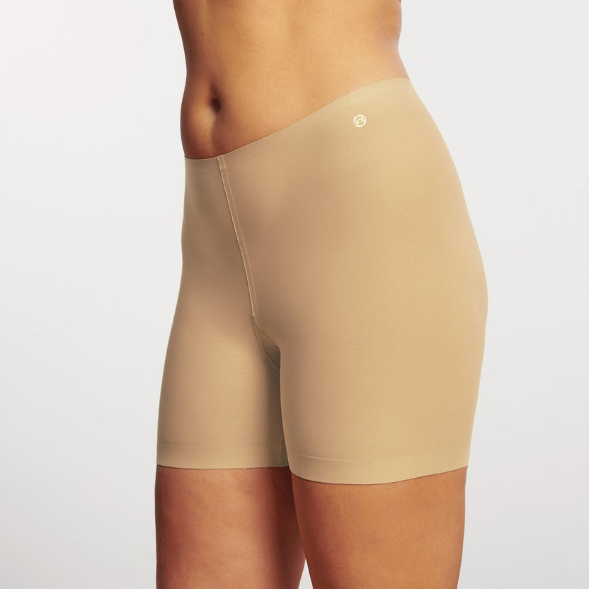 Evelyn & Bobbie Longline Slip Short