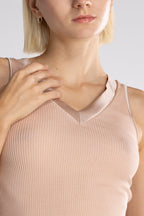 Oscalito Elegance Satin Wool and Silk V neck tank top