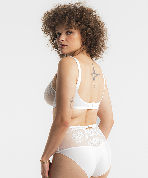 Louisa Bracq Victoria Plunge Bra