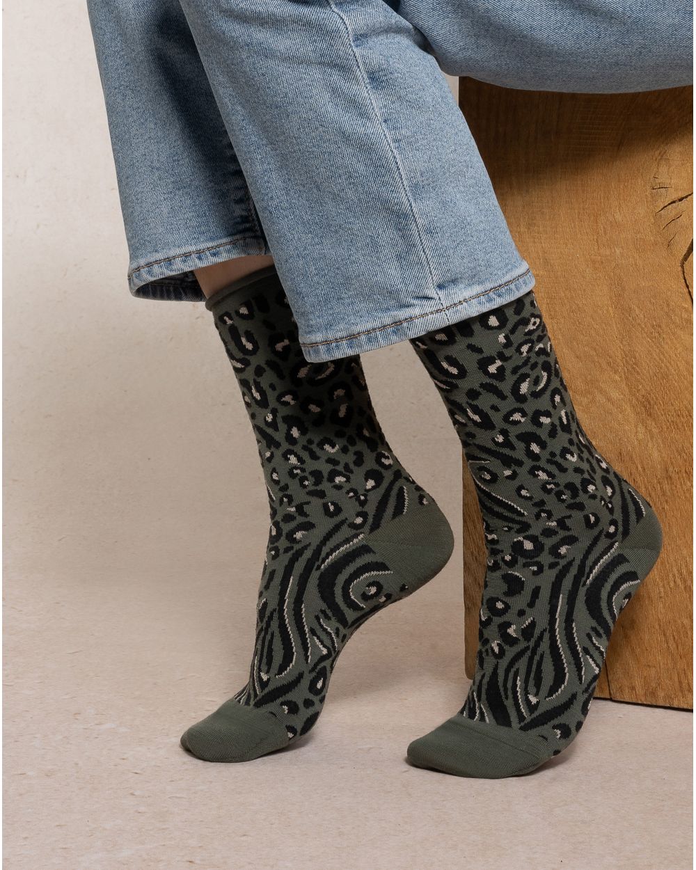 Blue Foret Fine Wool Animal Print Socks