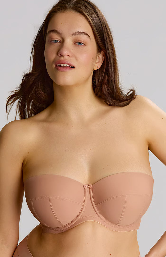 Sculptresse Dana Strapless Bra