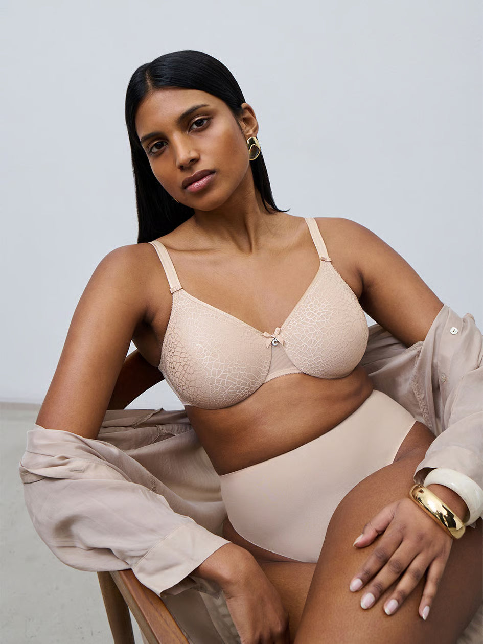Chantelle Magnifique Minimizer Bra